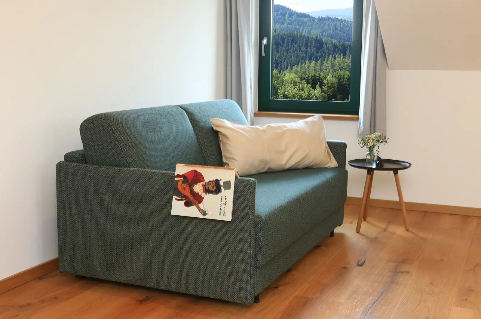 Gemütlicher Sofa- und Ruhebereich